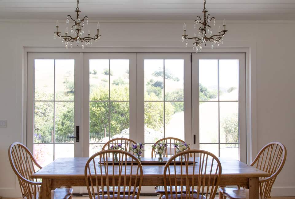 Stunning Sonoma Farmhouse with Pool and Vineyard Views - Petaluma, California