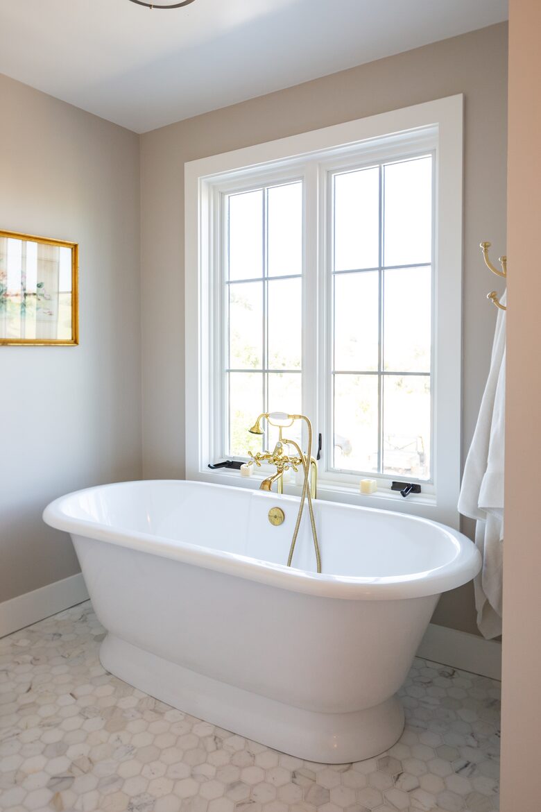 Stunning Sonoma Farmhouse with Pool and Vineyard Views - Petaluma, California