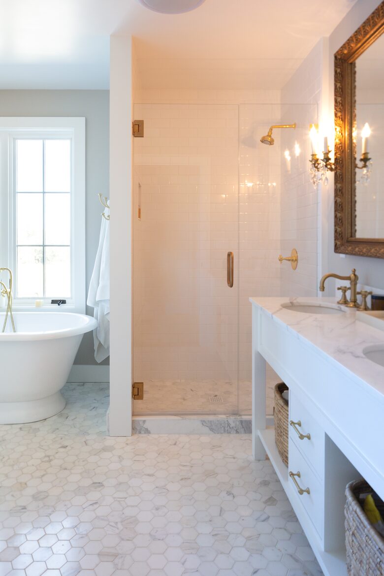 Stunning Sonoma Farmhouse with Pool and Vineyard Views - Petaluma, California