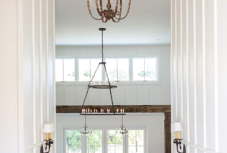 Stunning Sonoma Farmhouse with Pool and Vineyard Views - Petaluma, California