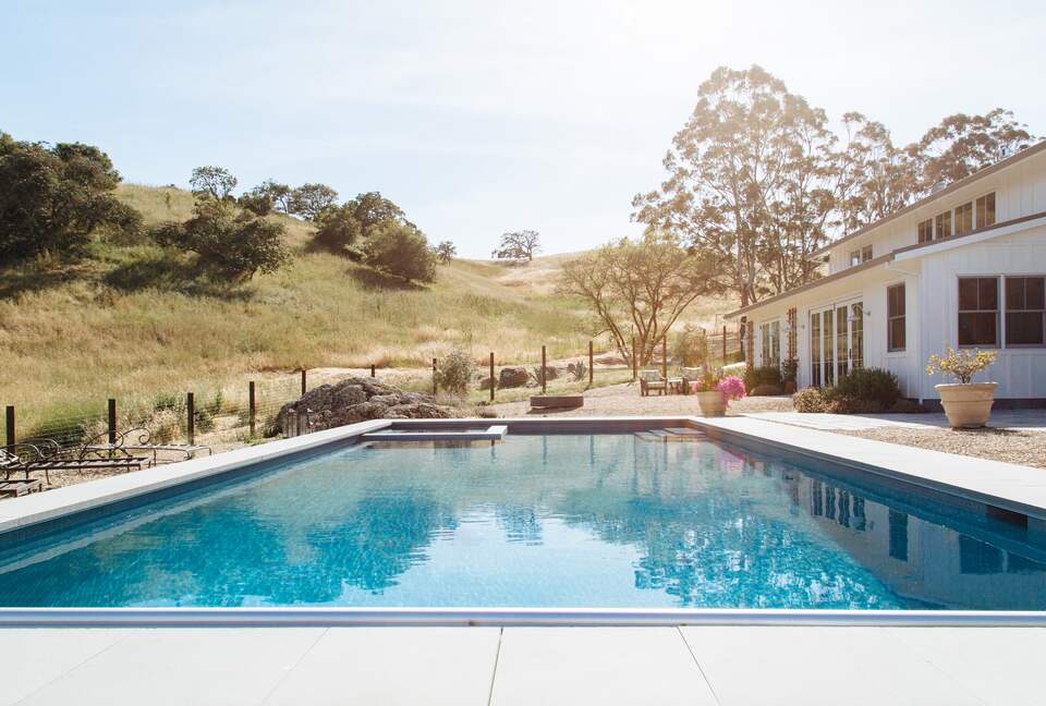 Stunning Sonoma Farmhouse with Pool and Vineyard Views - Petaluma, California