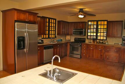 Pura Vida Luxury Estate - Ensenada, Puerto Rico