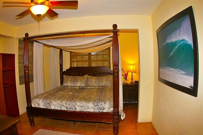 Pura Vida Luxury Estate - Ensenada, Puerto Rico