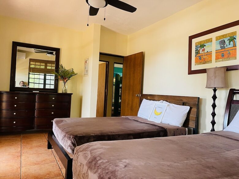 Pura Vida Luxury Estate - Ensenada, Puerto Rico