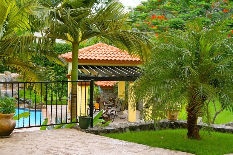 Pura Vida Luxury Estate - Ensenada, Puerto Rico