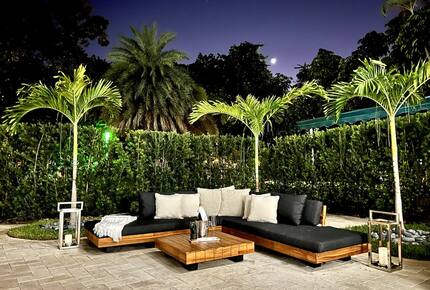 Two Beautiful East Fort Lauderdale Villas with a Private Pool - Fort Lauderdale, Florida