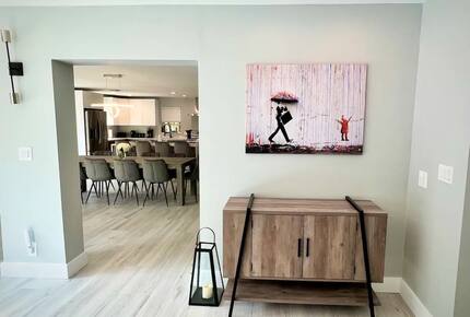 Two Beautiful East Fort Lauderdale Villas with a Private Pool - Fort Lauderdale, Florida