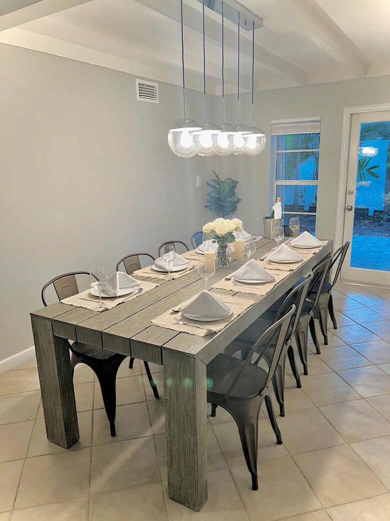 Two Beautiful East Fort Lauderdale Villas with a Private Pool - Fort Lauderdale, Florida