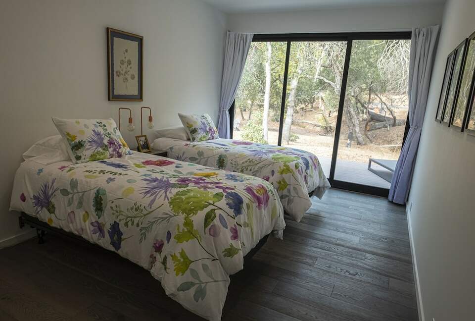 Sonoma Valley Modern Retreat - Kenwood, California