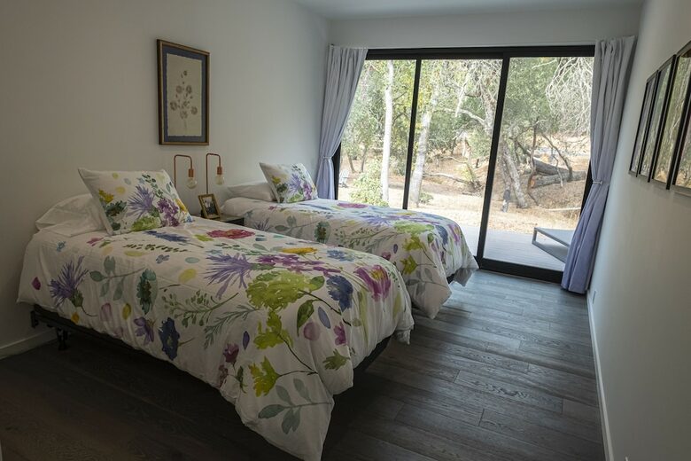 Sonoma Valley Modern Retreat - Kenwood, California