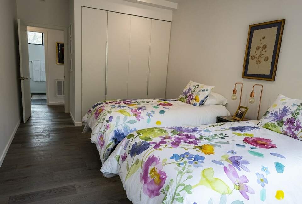 Sonoma Valley Modern Retreat - Kenwood, California