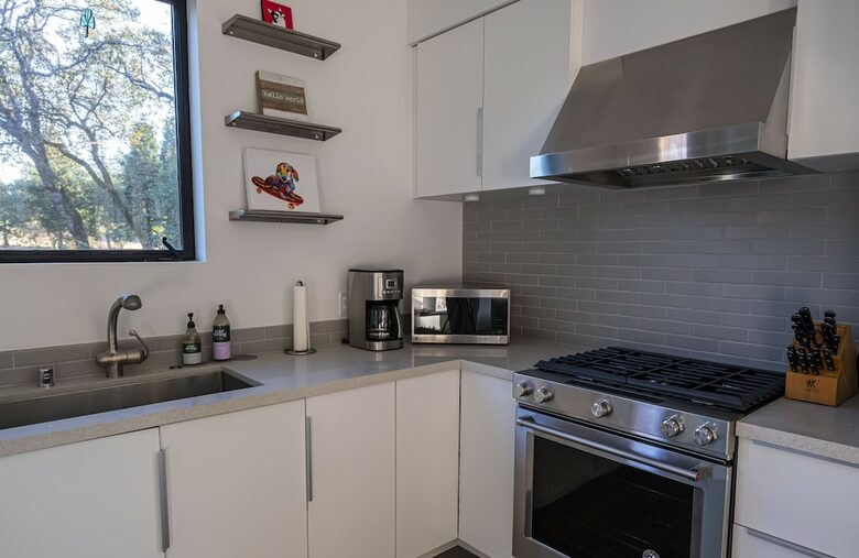 Sonoma Valley Modern Retreat - Kenwood, California