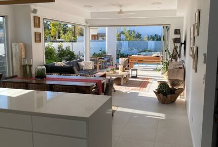 Yaroomba Beach Pavilion - Yaroomba, Australia