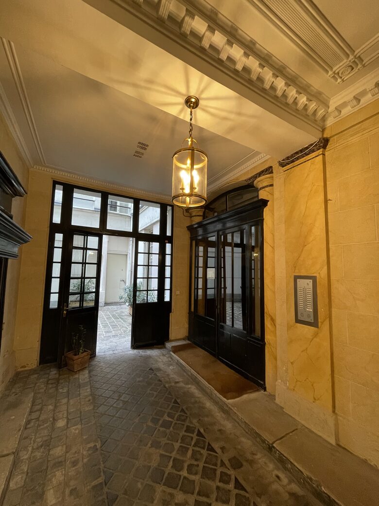 Apartment in the heart of Paris - Paris, France