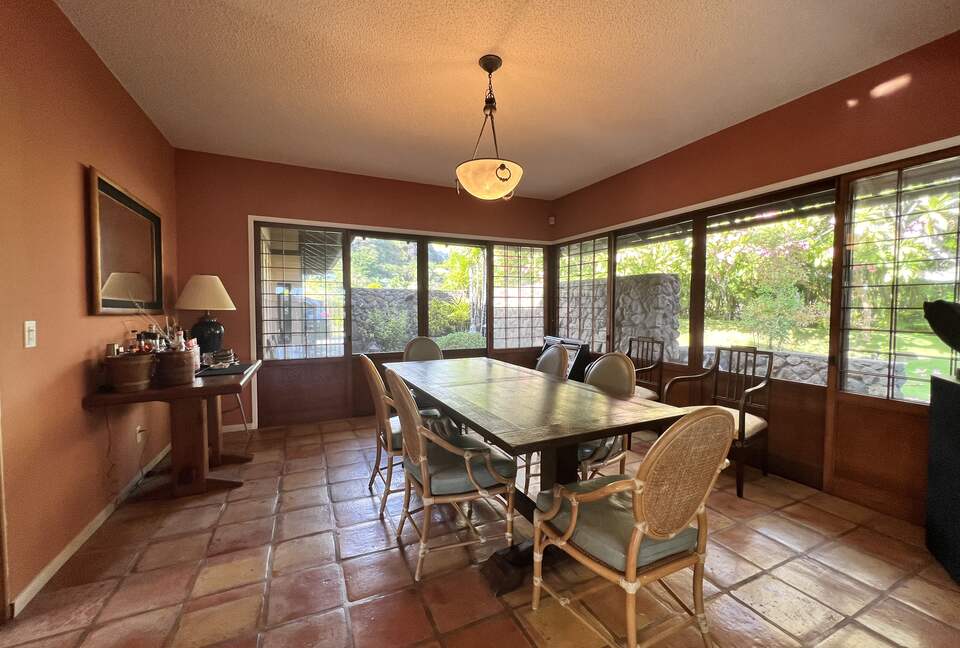 Private Waterfront Oasis in Hawaii - Honolulu, Hawaii