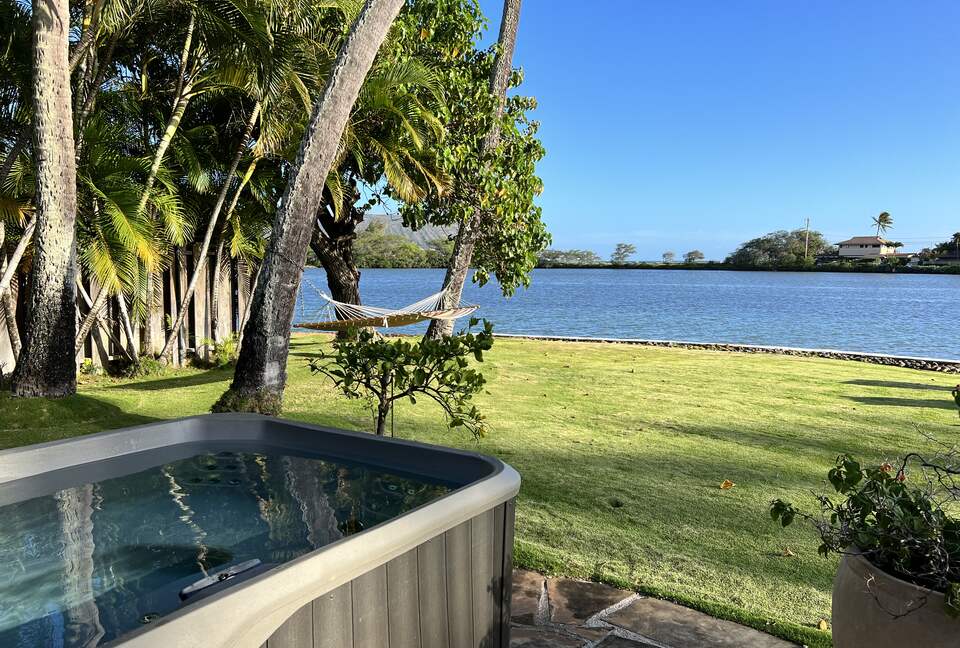 Private Waterfront Oasis in Hawaii - Honolulu, Hawaii