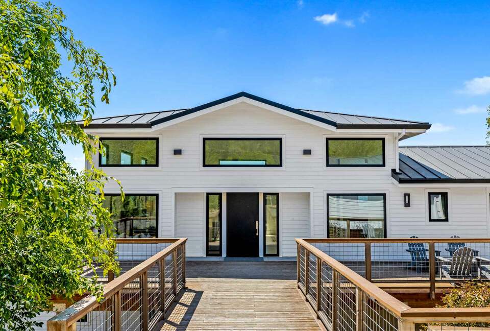 Stunning Shadybrook Lane - Napa, California