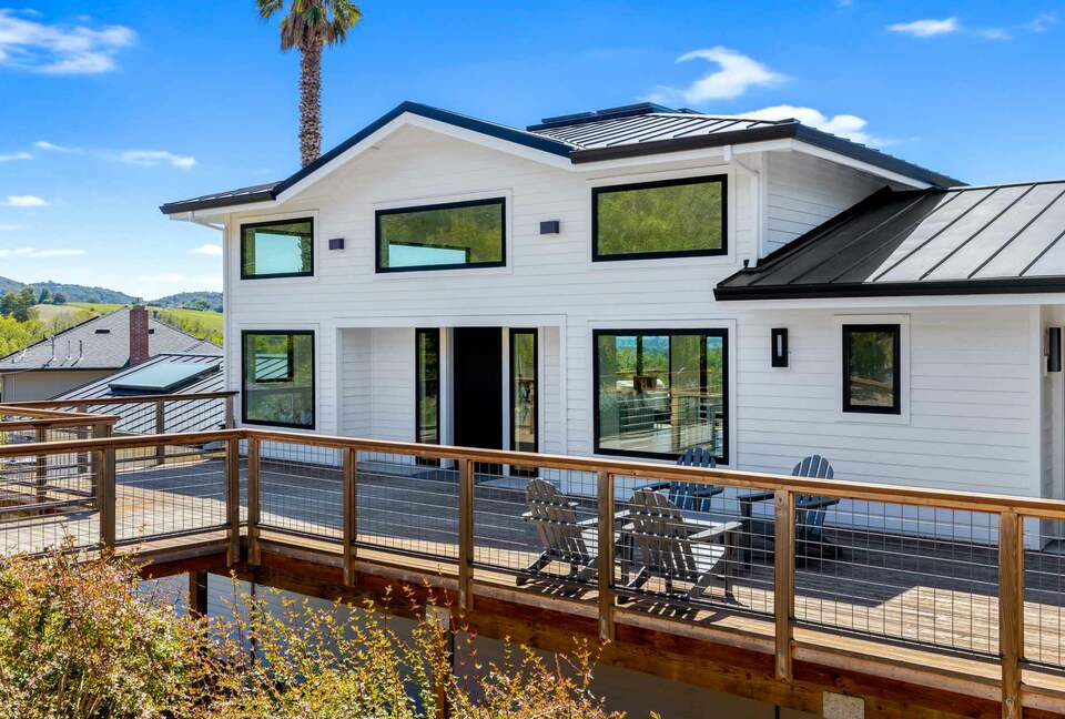 Stunning Shadybrook Lane - Napa, California