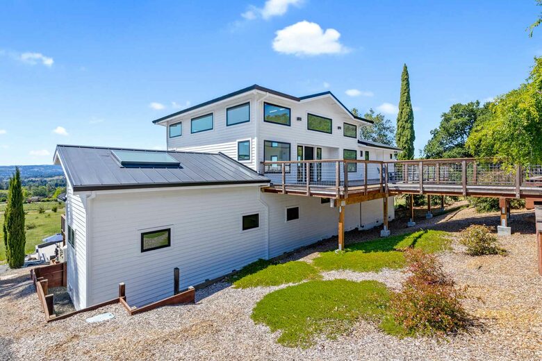 Stunning Shadybrook Lane - Napa, California