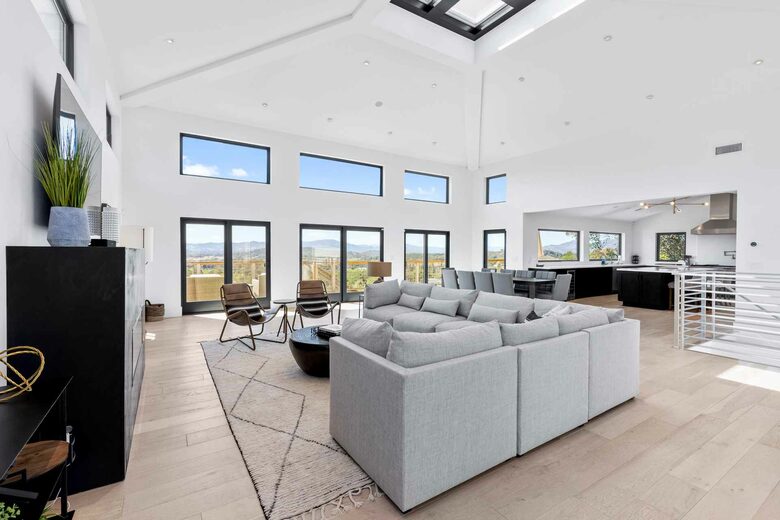 Stunning Shadybrook Lane - Napa, California