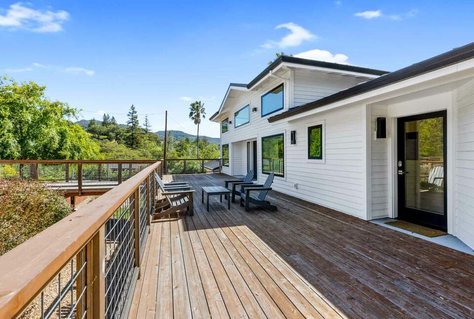 Stunning Shadybrook Lane - Napa, California