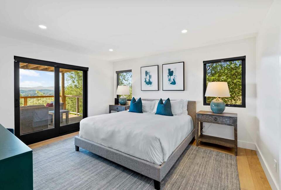 Stunning Shadybrook Lane - Napa, California