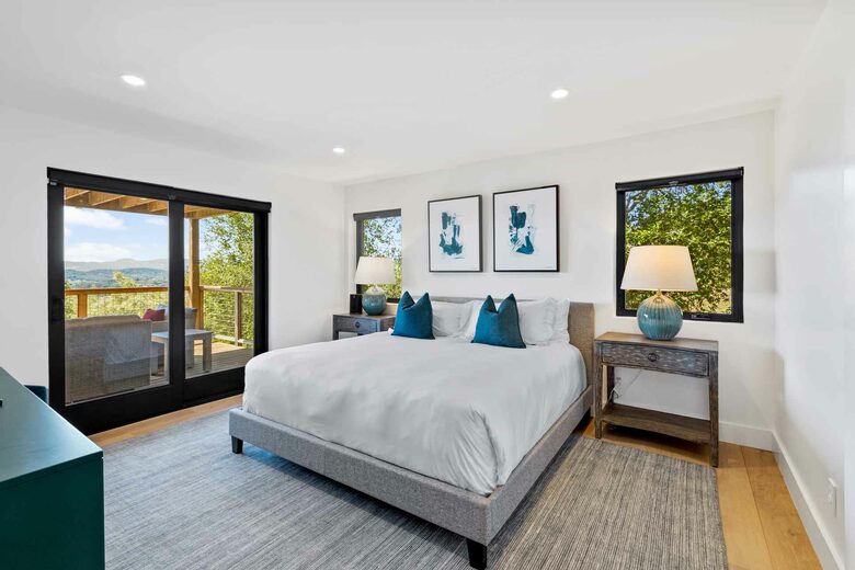 Stunning Shadybrook Lane - Napa, California