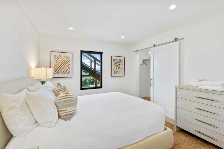 Stunning Shadybrook Lane - Napa, California