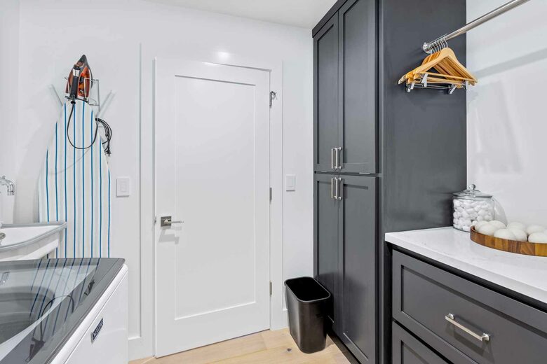 Stunning Shadybrook Lane - Napa, California