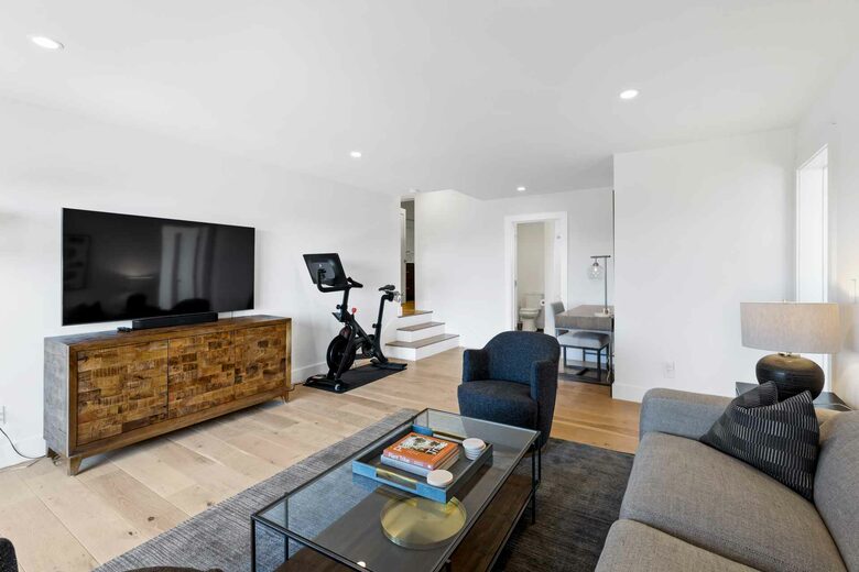 Stunning Shadybrook Lane - Napa, California