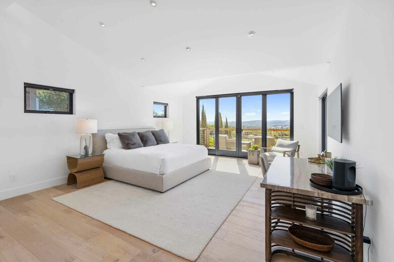 Stunning Shadybrook Lane - Napa, California