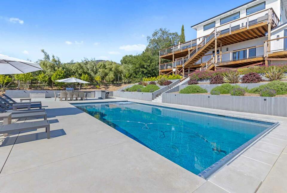 Stunning Shadybrook Lane - Napa, California