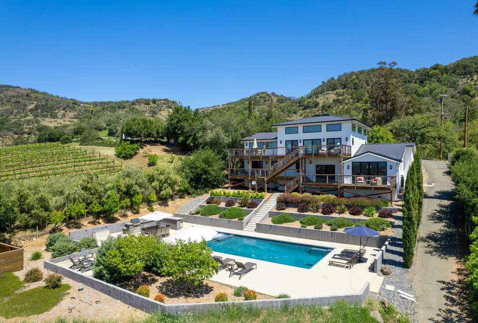 Stunning Shadybrook Lane - Napa, California