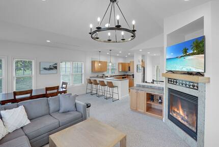 Greenscapes Getaway in a Golf Resort Community - Thornton, New Hampshire