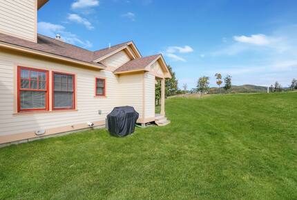 Greenscapes Getaway in a Golf Resort Community - Thornton, New Hampshire