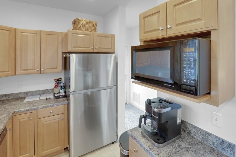 Greenscapes Getaway in a Golf Resort Community - Thornton, New Hampshire