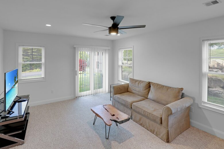 Greenscapes Getaway in a Golf Resort Community - Thornton, New Hampshire