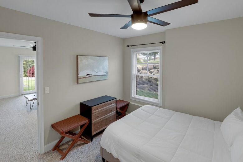 Greenscapes Getaway in a Golf Resort Community - Thornton, New Hampshire