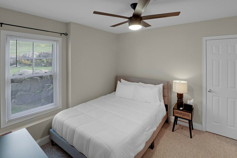 Greenscapes Getaway in a Golf Resort Community - Thornton, New Hampshire