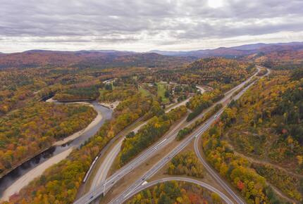 Greenscapes Getaway in a Golf Resort Community - Thornton, New Hampshire