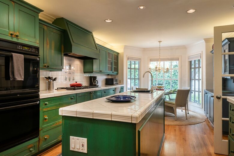 LA JOLLA 4-Bedroom Home, Private Tennis Court Pool and Jacuzzi - La Jolla, California