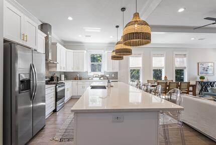 Entertainer's Dream House with a Resort Pool - Santa Rosa Beach, Florida