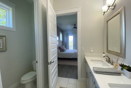 Entertainer's Dream House with a Resort Pool - Santa Rosa Beach, Florida