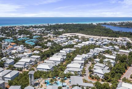 Entertainer's Dream House with a Resort Pool - Santa Rosa Beach, Florida