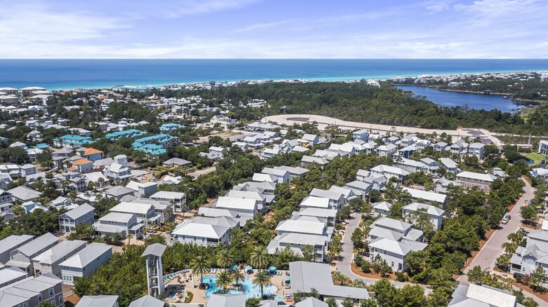 Entertainer's Dream House with a Resort Pool - Santa Rosa Beach, Florida