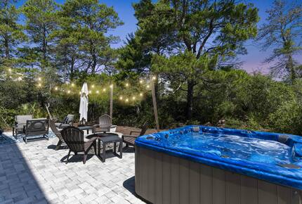 Entertainer's Dream House with a Resort Pool - Santa Rosa Beach, Florida