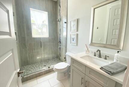 Entertainer's Dream House with a Resort Pool - Santa Rosa Beach, Florida