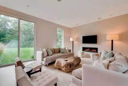 5 Quadrant Hill Road - East Hampton, New York