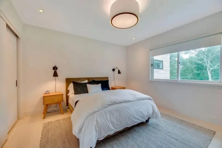 5 Quadrant Hill Road - East Hampton, New York