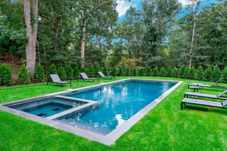 5 Quadrant Hill Road - East Hampton, New York